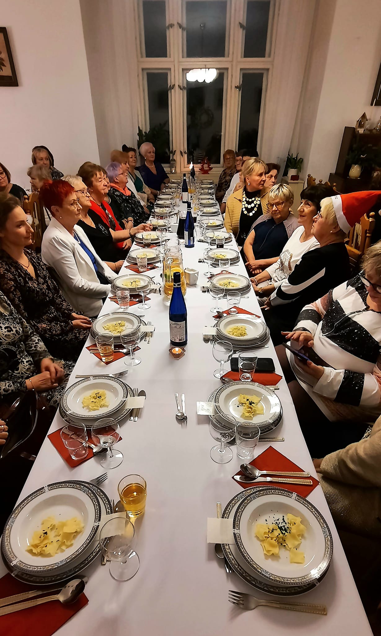 Na zdjęciu widoczna jest grupa kobiet