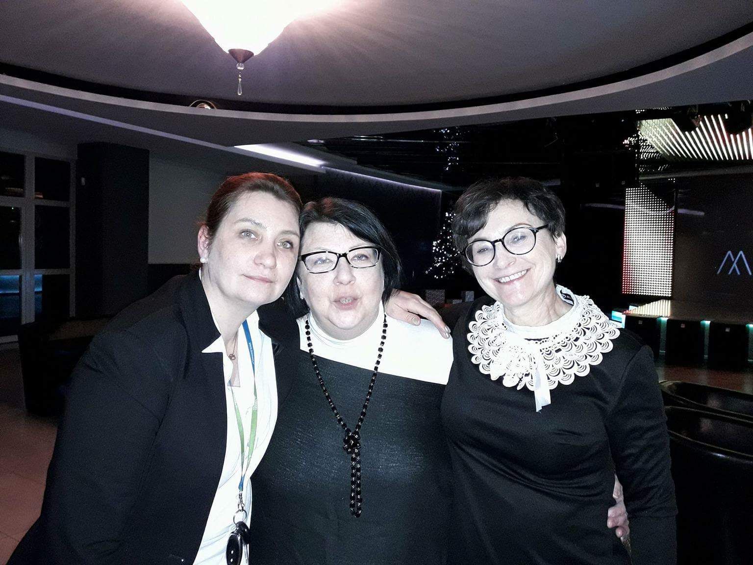 Na zdjęciu widoczna jest grupa kobiet
