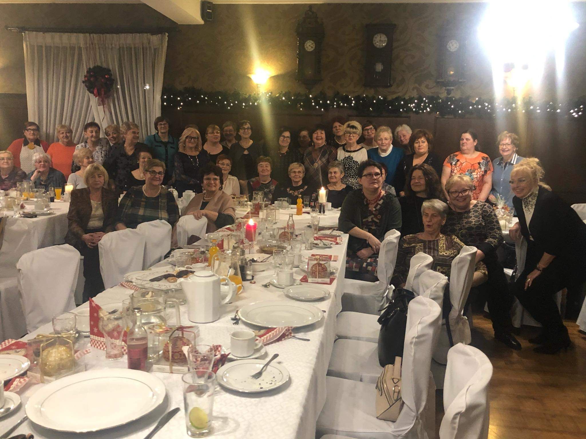 Na zdjęciu widoczna jest grupa kobiet